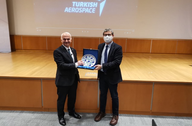 Temel Kotil, CEO of TAI, met Sabancı University students