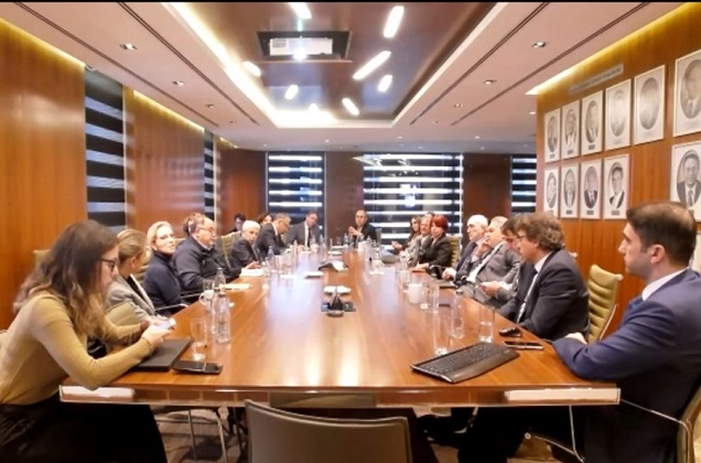 REF Yuvarlak Masa Toplantısı Prof. Dr. Kerem Coşar’ın katılımıyla düzenlendi