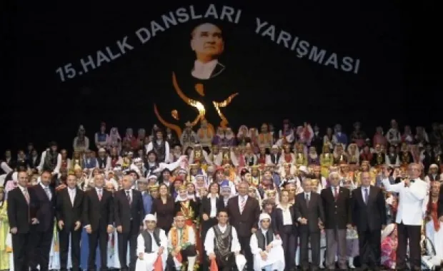 20. yaşı ile Türkiye Halk Dansları Yarışması SGM'de yapıldı