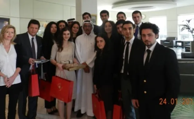 Sabancı Üniversitesi öğrencileri Dubai’de “CEO’larla Çay Sohbetleri”nde buluştu