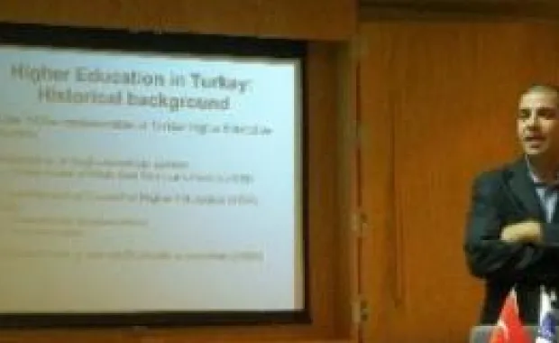 Sabancı Üniversitesi 4 ülkede 6 farklı fuarda yabancı öğrencilere mesaj verdi: “Geleceğiniz İstanbul’da başlıyor”