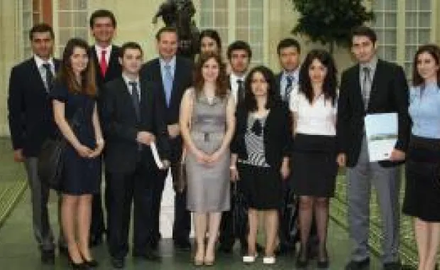 Sabancı Üniversitesi öğrencileri Singapur’da “CEO’larla Çay Sohbetleri”nde buluşuyor