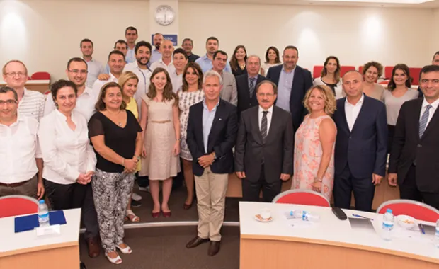EDU, Akkök Yönetici Geliştirme Programı’nda 3. Grup Mezunlarını Verdi.