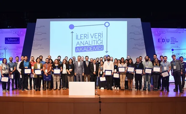 İleri Veri Analitiği Akademisi Hackathon ile tamamlandı