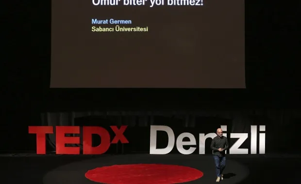 Murat Germen "Ömür biter yol bitmez" başlıklı sunumuyla TEDx Denizli'deydi