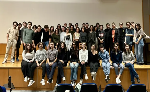 SU Tiyatro Kulübü&#039;ne Hibe