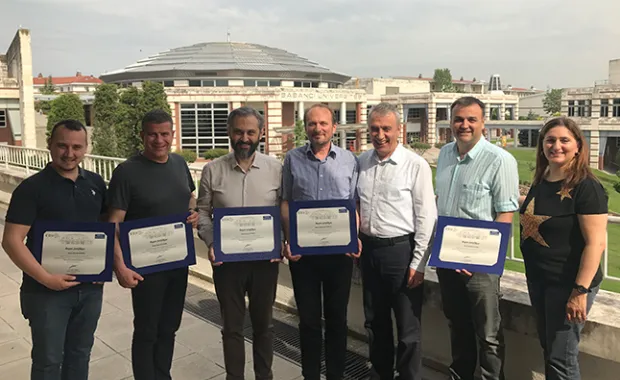 EDU’nun “İşte Liderlik” Sertifika Programı Katılımcıları Sertifikalarını Aldı