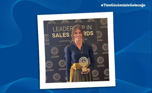 Mezunumuz Özlem Kalkan’a LİSA Ödülü