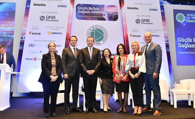 Melsa Ararat Türkiye İç Denetim Kongresi’nde ‘Yönetim Kurulları’ Konulu Paneli Yönetti