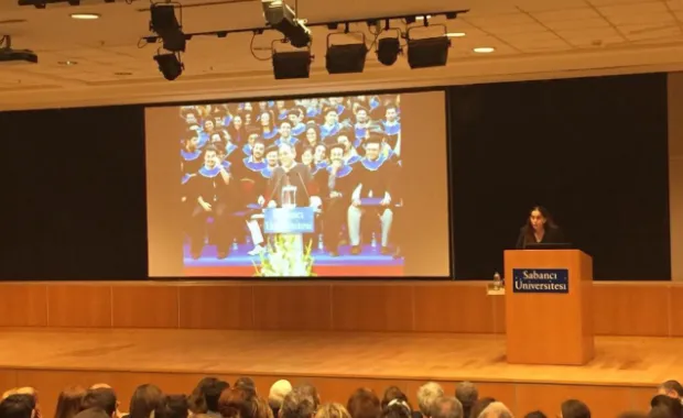 Tüm Sabancı Üniversitesi camiasının kanatlarının arkasındaki rüzgar: Tosun Hoca