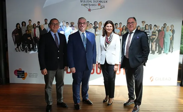 Bilim insanları ve STK’ların katılımıyla “Türkiye’de HIV” belgeseli çekildi