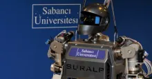 Sabancı Üniversitesi Mekatronik Mühendislerinin Büyük Başarısı! Türkiye’nin İlk İnsansı Robotu: “SURALP”